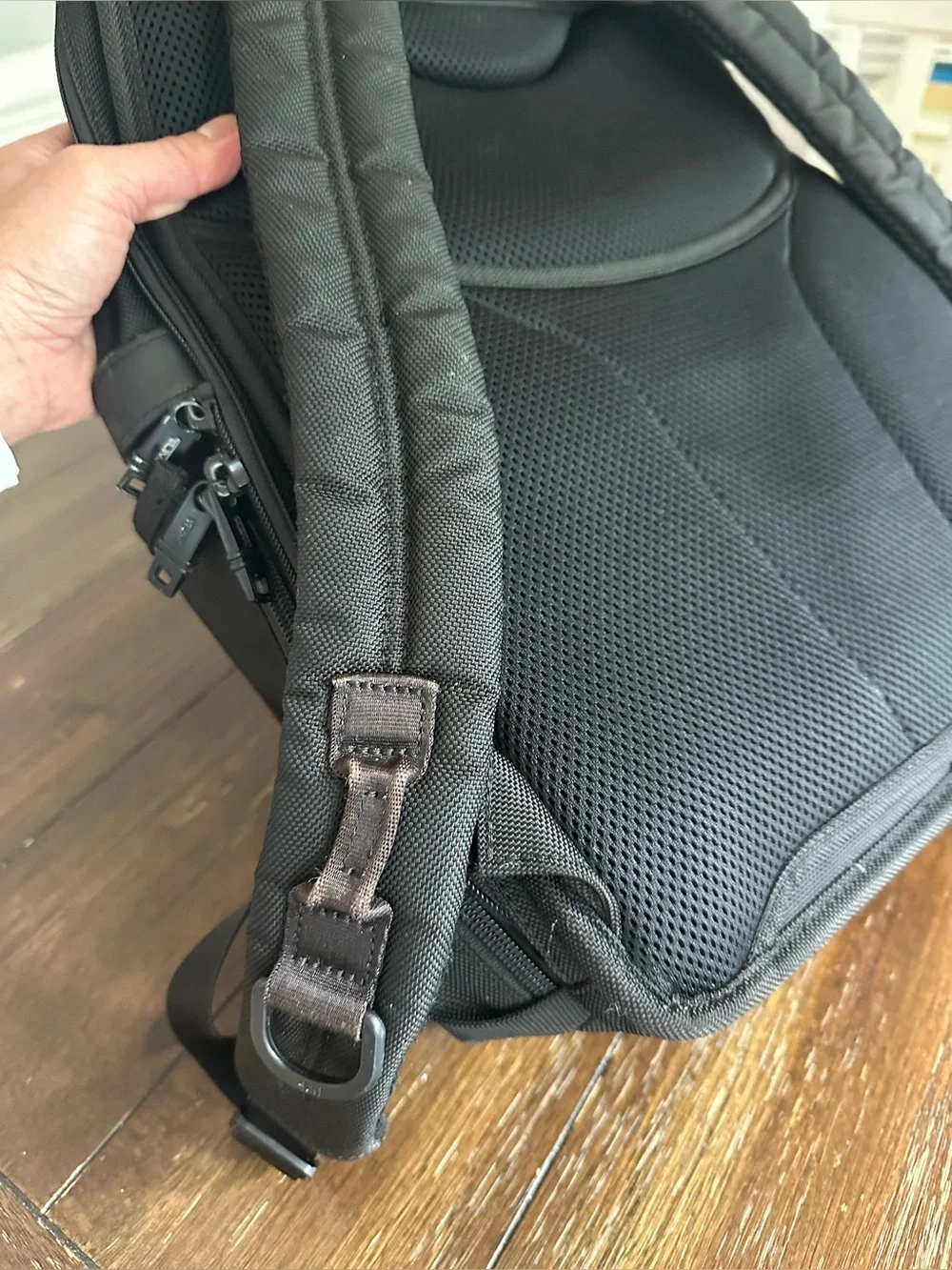 TUMI Unisex Alpha 3 Slim Solutions Brief backpack